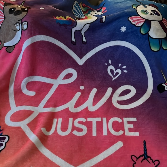 Justice super cozy blanket. OS - Picture 2 of 6